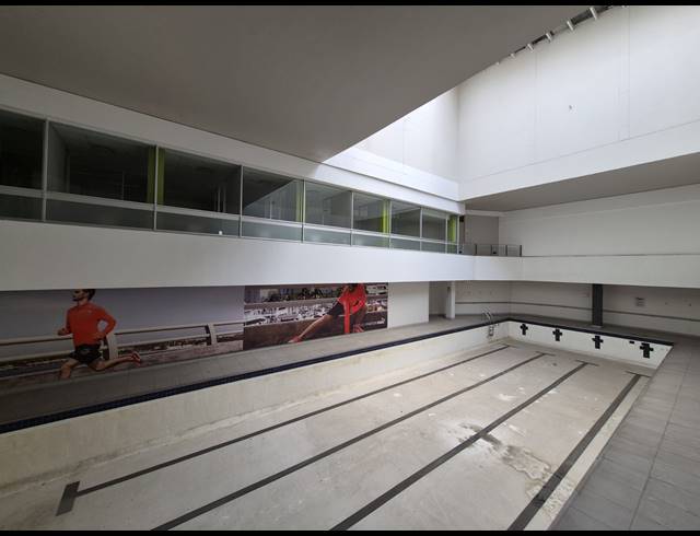 2,355M² RETAIL TO LET IN CRAIGHALL